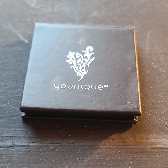 4 pieces - Picture 3 of 9